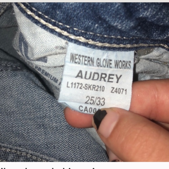 Silver Jeans - Picture 6 of 6